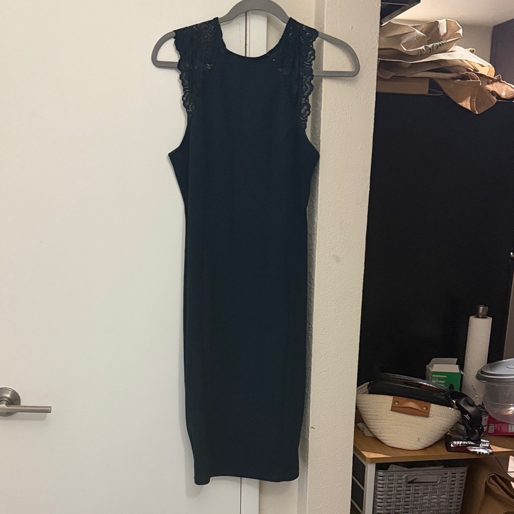 Windsor Black Lace Midi Dress